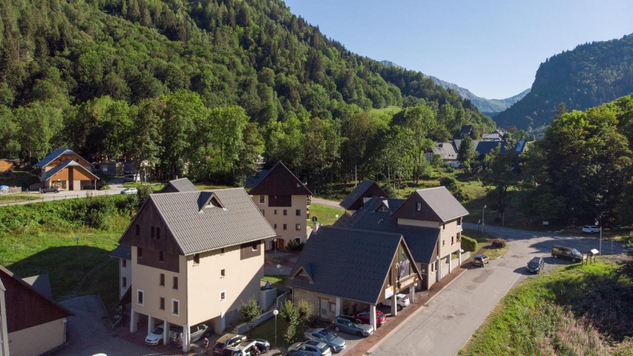 Olydea Saint-Colomban-Des-Villards Экстерьер фото